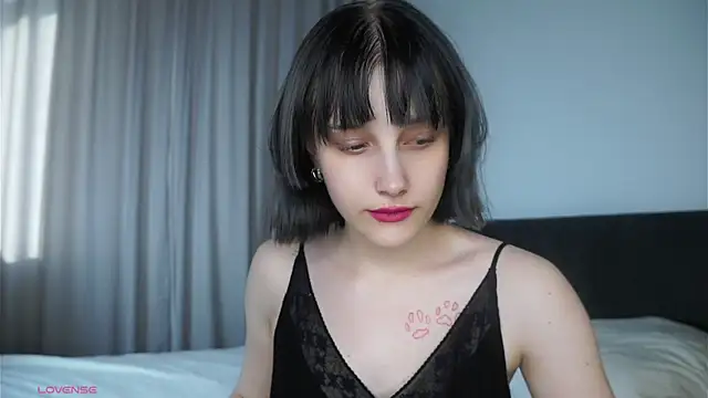 Snapshot of KirstinMcgeady chatting on 07.18.26 KirstinMcgeady online show from 07.18.26