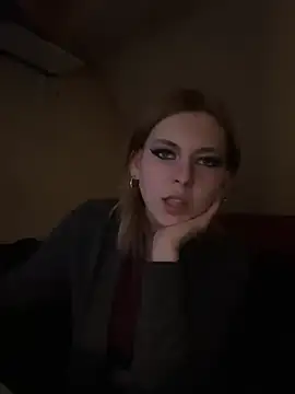 Milli-Kiss online show from 04.18.26