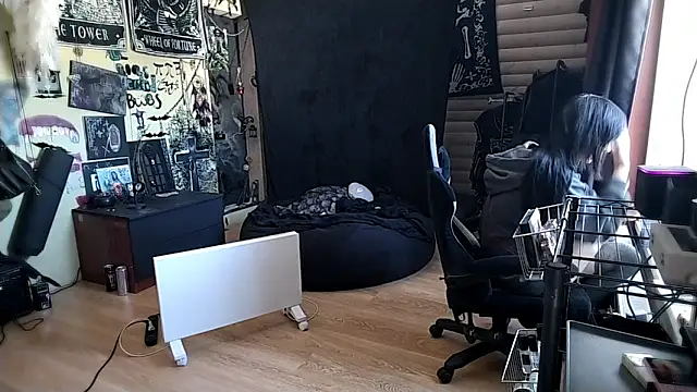 Snapshot of Shempert_ghot chatting on 02.25.26 Shempert ghot online show from 02.25.26