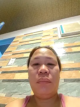 Snapshot of squirtshantal chatting on 09.11.25 squirtshantal online show from 09.11.25