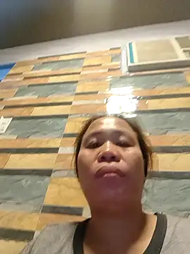 Snapshot of squirtshantal chatting on 11.27.25 squirtshantal online show from 11.27.25