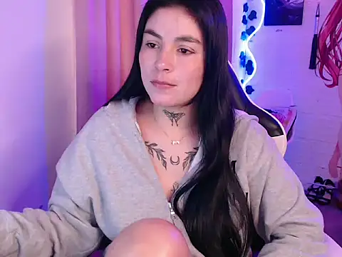 Snapshot of JanineRae chatting on 02.16.26 JanineRae online show from 02.16.26