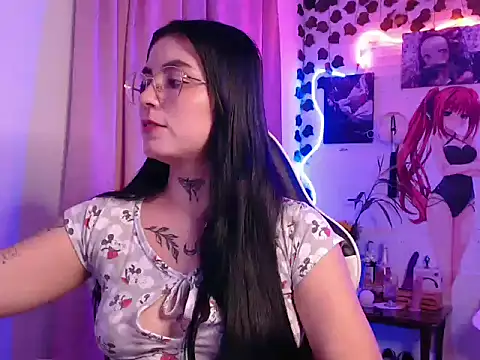 Snapshot of JanineRae chatting on 02.28.26 JanineRae online show from 02.28.26