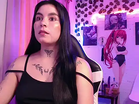 Snapshot of JanineRae chatting on 03.12.26 JanineRae online show from 03.12.26
