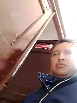 Hachi28 online show from 04.08.26