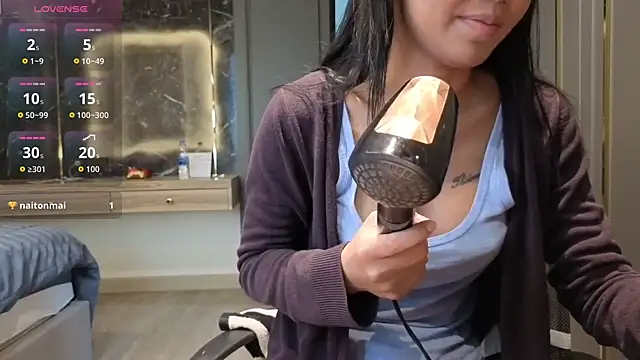 Snapshot of Alittleasaingirl chatting on 03.04.26 Alittleasaingirl online show from 03.04.26