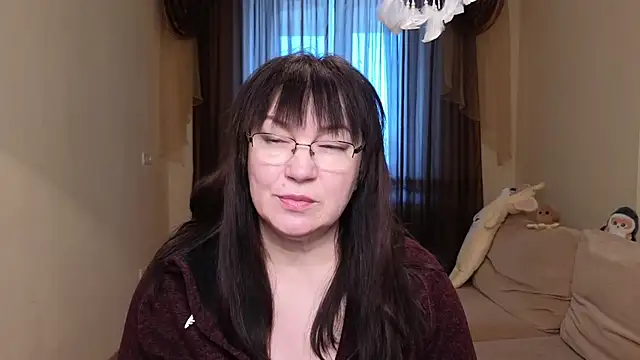 Tori Twirl online show from 02.18.26