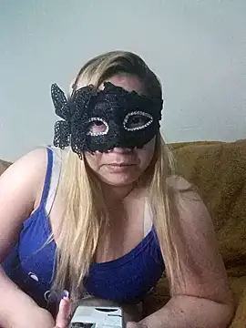 Snapshot of Curiososhorny chatting on 03.09.26 Curiososhorny online show from 03.09.26