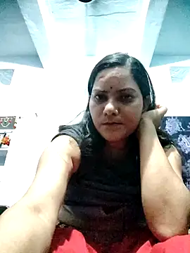 Anushka Singh0 online show from 04.18.26