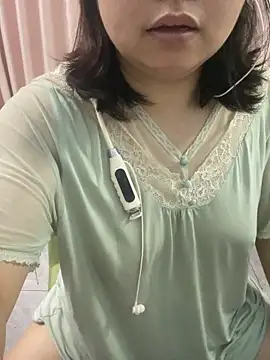 Snapshot of XIAXIA66 chatting on 02.14.26 XIAXIA66 online show from 02.14.26