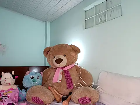 Elii petit online show from 02.18.26