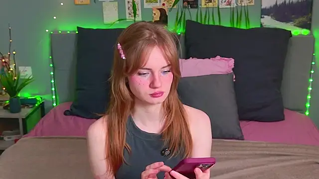 ElfieWhite online show from 07.22.26