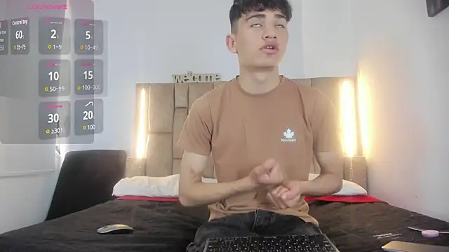 Noir Sebas online show from 04.20.26