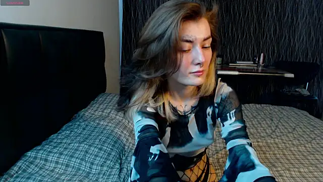 Snapshot of MilaMyst chatting on 03.03.26 MilaMyst online show from 03.03.26