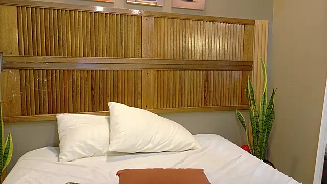 kaiawhite online show from 04.18.26