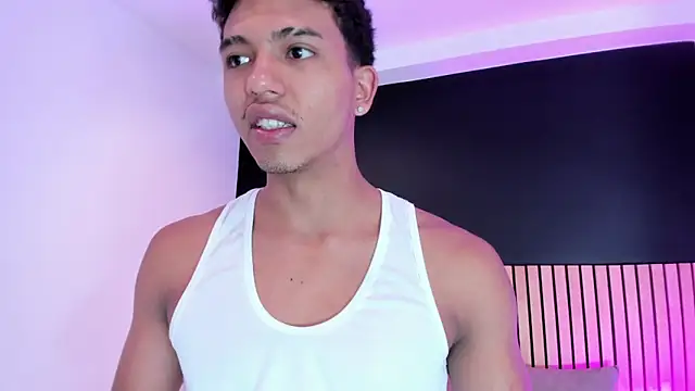 Snapshot of jhoystrong_ chatting on 03.03.26 jhoystrong online show from 03.03.26