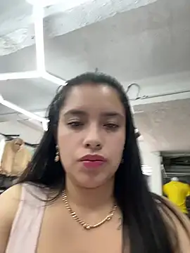 Snapshot of Miss_Bella_Flame chatting on 07.25.26 Miss Bella Flame online show from 07.25.26