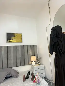 aminaa  online show from 02.20.26