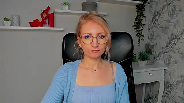 CinderellaMoon online show from 03.16.26