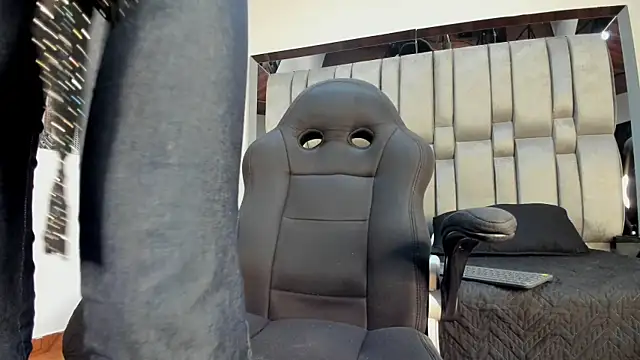 ElektraBomdans online show from 04.18.26