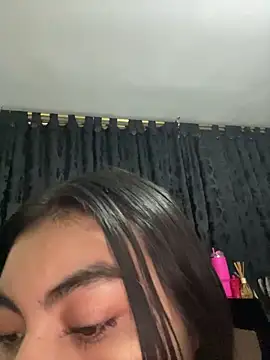 eimmy  skinny online show from 04.17.26