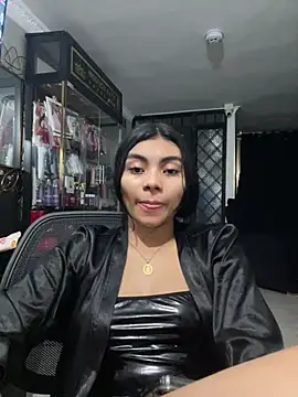 eimmy  skinny online show from 04.18.26