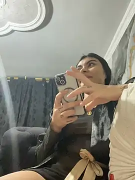 eimmy  skinny online show from 04.19.26