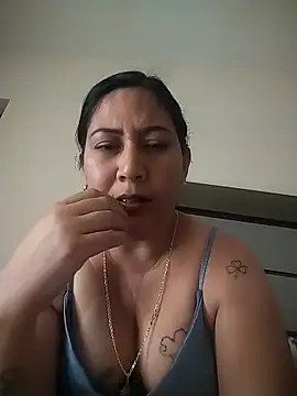 Snapshot of Arely_Sweet chatting on 02.15.26 Arely Sweet online show from 02.15.26