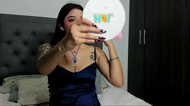 ImEmily   online show from 04.25.26