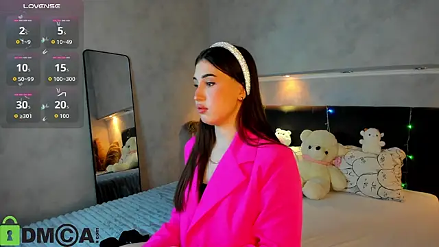 Emily Lews online show from 03.17.26