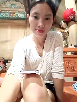 Snapshot of Amelia-aa chatting on 04.06.26 Amelia-aa online show from 04.06.26