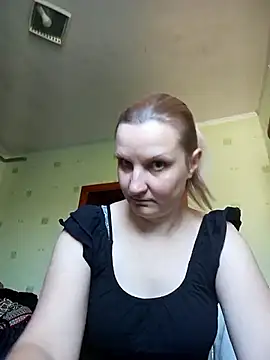 SusanGold9211 online show from 04.14.26