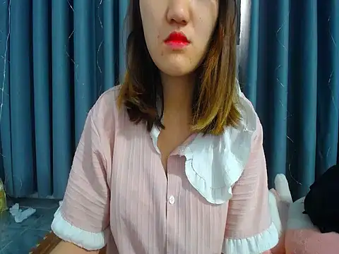 Snapshot of Lunababty chatting on 03.04.26 Lunababty online show from 03.04.26