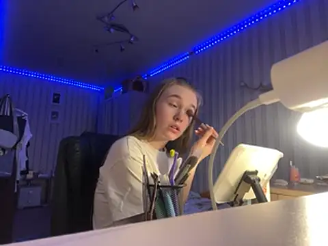 Snapshot of melissashineee chatting on 03.04.26 melissashineee online show from 03.04.26