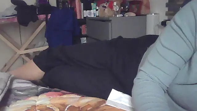 Snapshot of luanahot1 chatting on 02.15.26 luanahot1 online show from 02.15.26