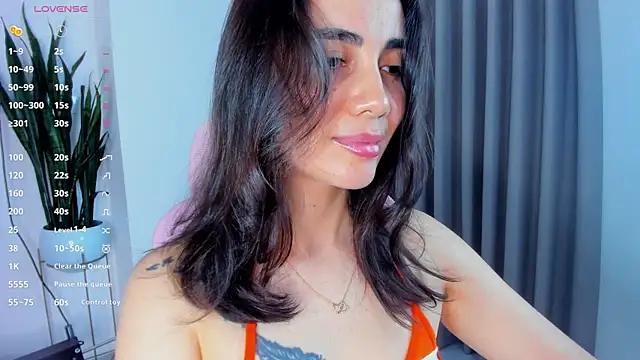 Snapshot of sara_ospina22 chatting on 08.06.26 sara ospina22 online show from 08.06.26