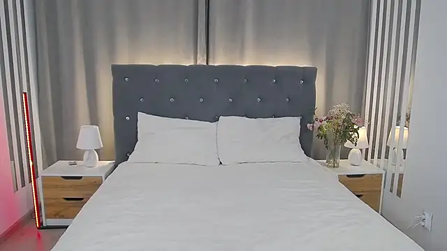 Snapshot of VikkyVonn chatting on 02.21.26 VikkyVonn online show from 02.21.26