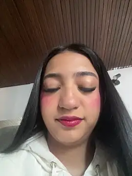 Daniela Pink online show from 04.22.26