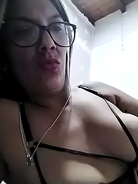 Silreinadorada online show from 04.21.26