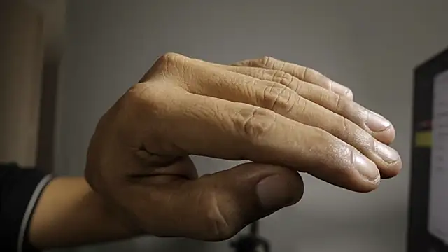 Im Velora online show from 02.15.26