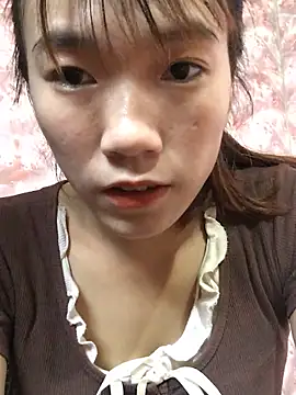 Snapshot of Sukem-mut chatting on 02.21.26 Sukem-mut online show from 02.21.26