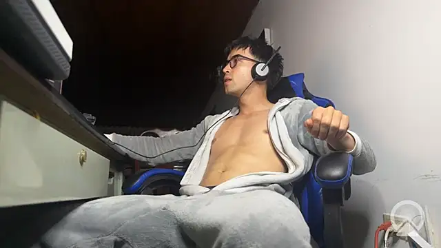 Snapshot of Rakhub chatting on 02.15.26 Rakhub online show from 02.15.26