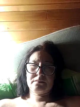 Vikimoon11211 online show from 02.20.26