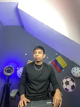 Snapshot of polloCol4U chatting on 06.16.26 polloCol4U online show from 06.16.26