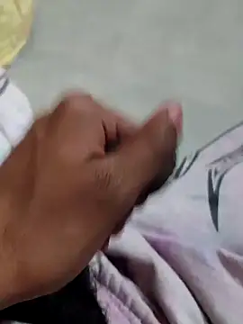 Snapshot of yashudick chatting on 03.04.26 yashudick online show from 03.04.26