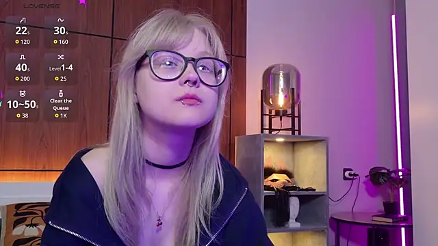 MoliQin online show from 04.11.26