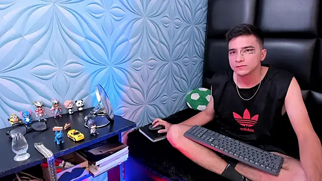 Snapshot of bad_boy_cum_ chatting on 03.03.26 bad boy cum online show from 03.03.26