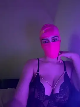 Snapshot of Esmeralda972 chatting on 02.17.26 Esmeralda972 online show from 02.17.26