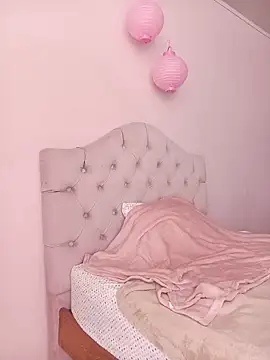 kiki milu online show from 03.12.26