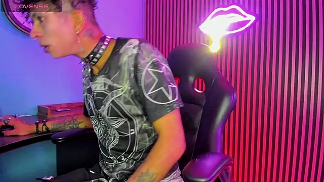 Maximoking26 online show from 02.27.26